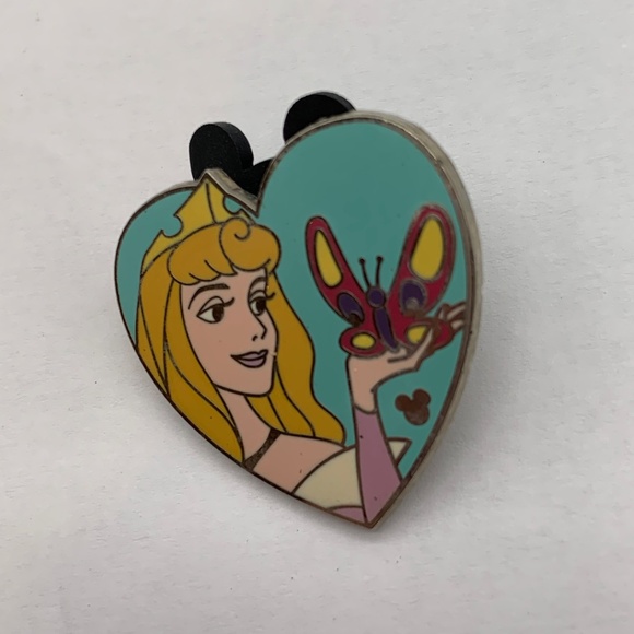 Disney Parks Pin Trading Princess Aurora Butterfly Heart Hidden Mickey Lapel Pin - Picture 3 of 6